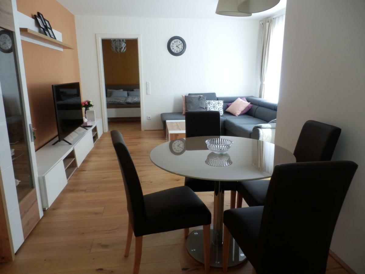 Apartament Spacious, Modern 1-bdrm Apt Near Vic & Austria Ctr Viena